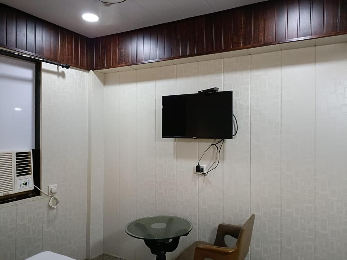 Hotel Jk Regency, Mumbai International Экстерьер фото